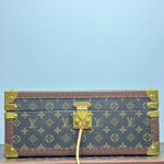 Louis Vuitton Coffret Accessoires M20209 Brown